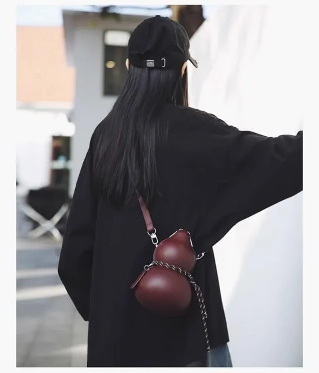 Black style wine gourd bag, single shoulder, ins trendy, backpack, crossbody bag，sports travel, suitable for cosplay