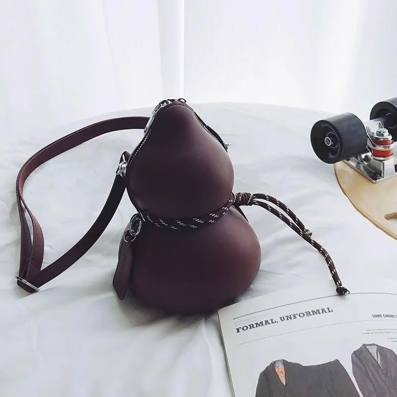 Black style wine gourd bag, single shoulder, ins trendy, backpack, crossbody bag，sports travel, suitable for cosplay