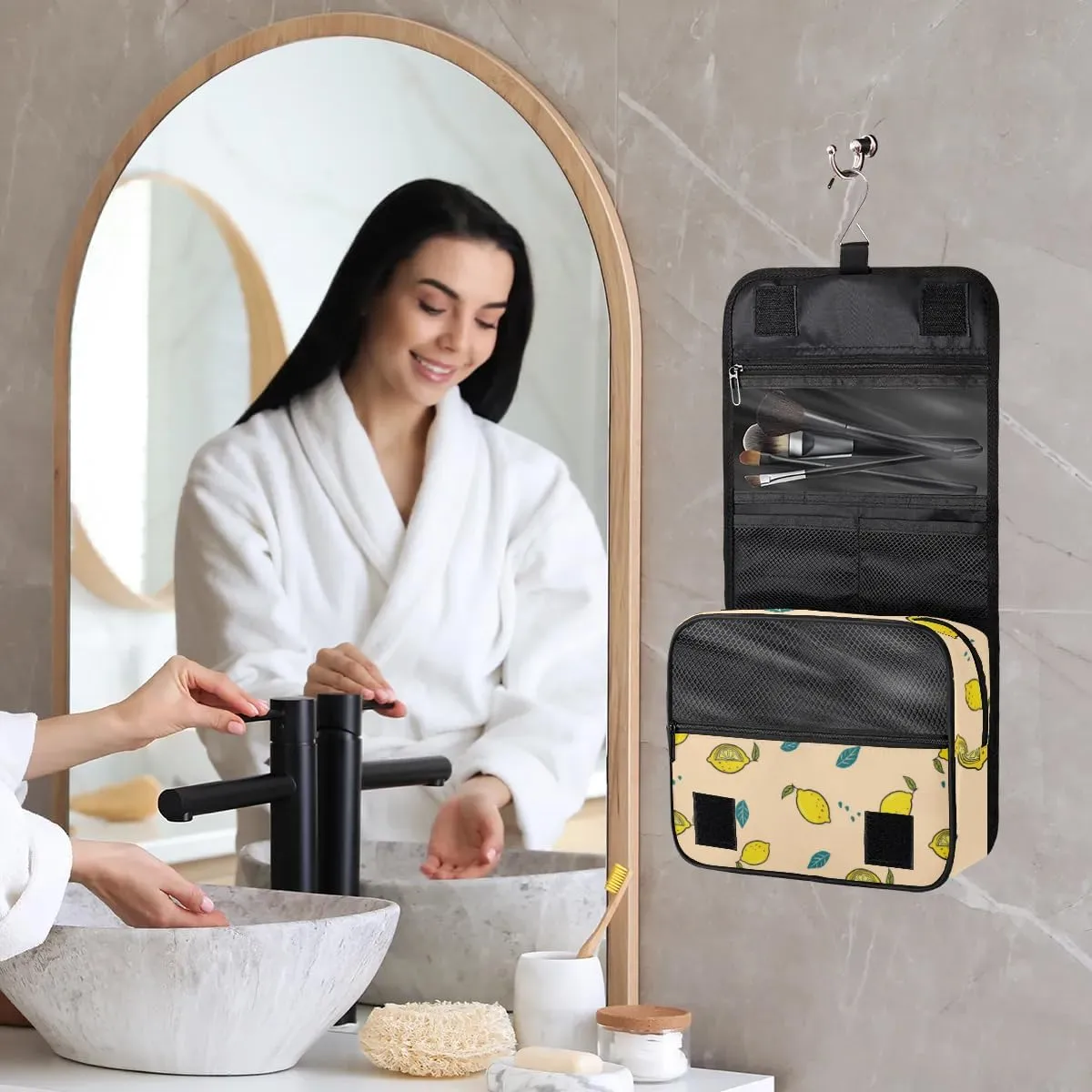 Hanging Toiletry Bag for Men - Lemon Cosmetic Makeup Bag Travel Organizer, Waterproof Toiletries Accessories Bag, Essentials for Women