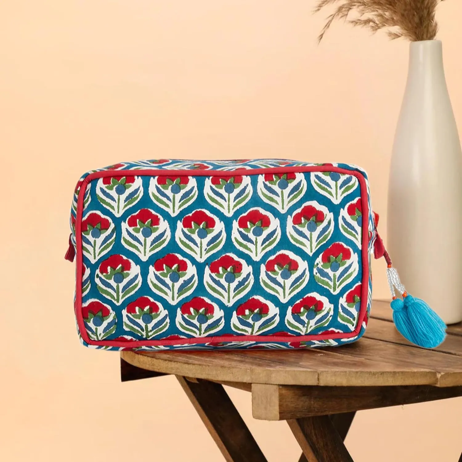 Huar Travel Makeup Bag- Large Capacity Cosmetic Bags for Women - Water Resistance Lining Portable Pouch & Open Toiletry Bag - Perfect Girls Makeup Organizer for Travel Essentials (White & Red Floral)