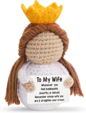 Mini Funny Positive Crown Wife Wifey Gifts from Husband Kids, I Love You Mothers Day Birthday Christmas for Her Romantic Anniversary Couple Gift, Best Wife Presents Handmade Crochet Desk Decor