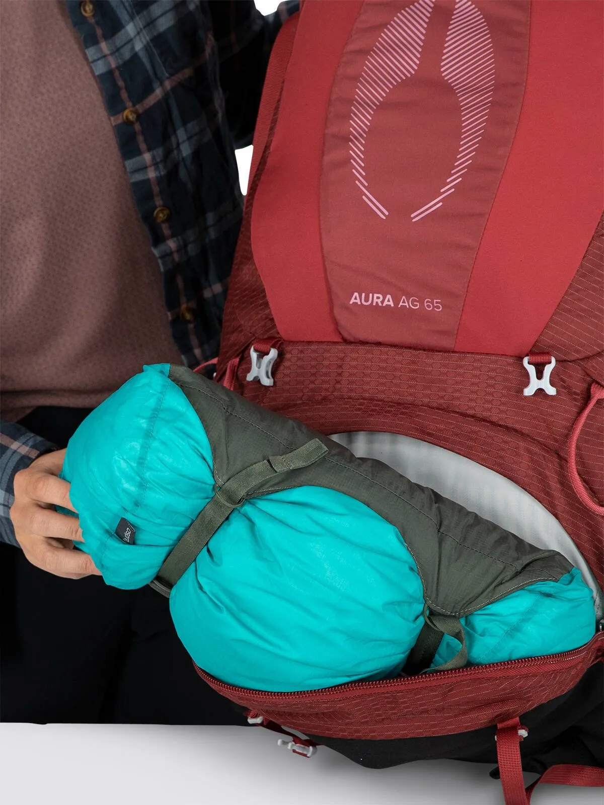 Osprey Aura AG - 65L - M/L - Enchantment Purple