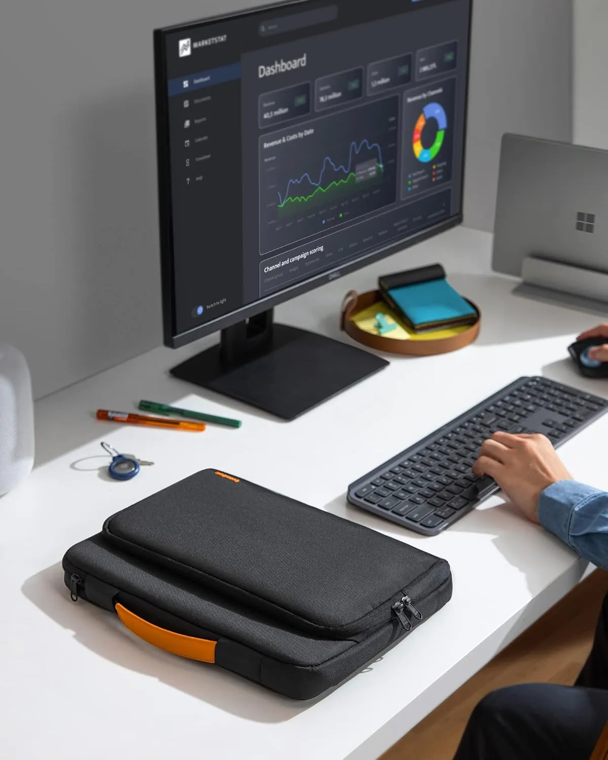 tomtoc 360 Protective Laptop Carrying Bag for The New Razer Blade Pro 17, HP Envy Laptop 17 Inch, Dell Inspiron 17 3000 Laptop, ASUS ROG Zephyrus S 17.3 Inch, Notebook Bag with Accessory Pocket