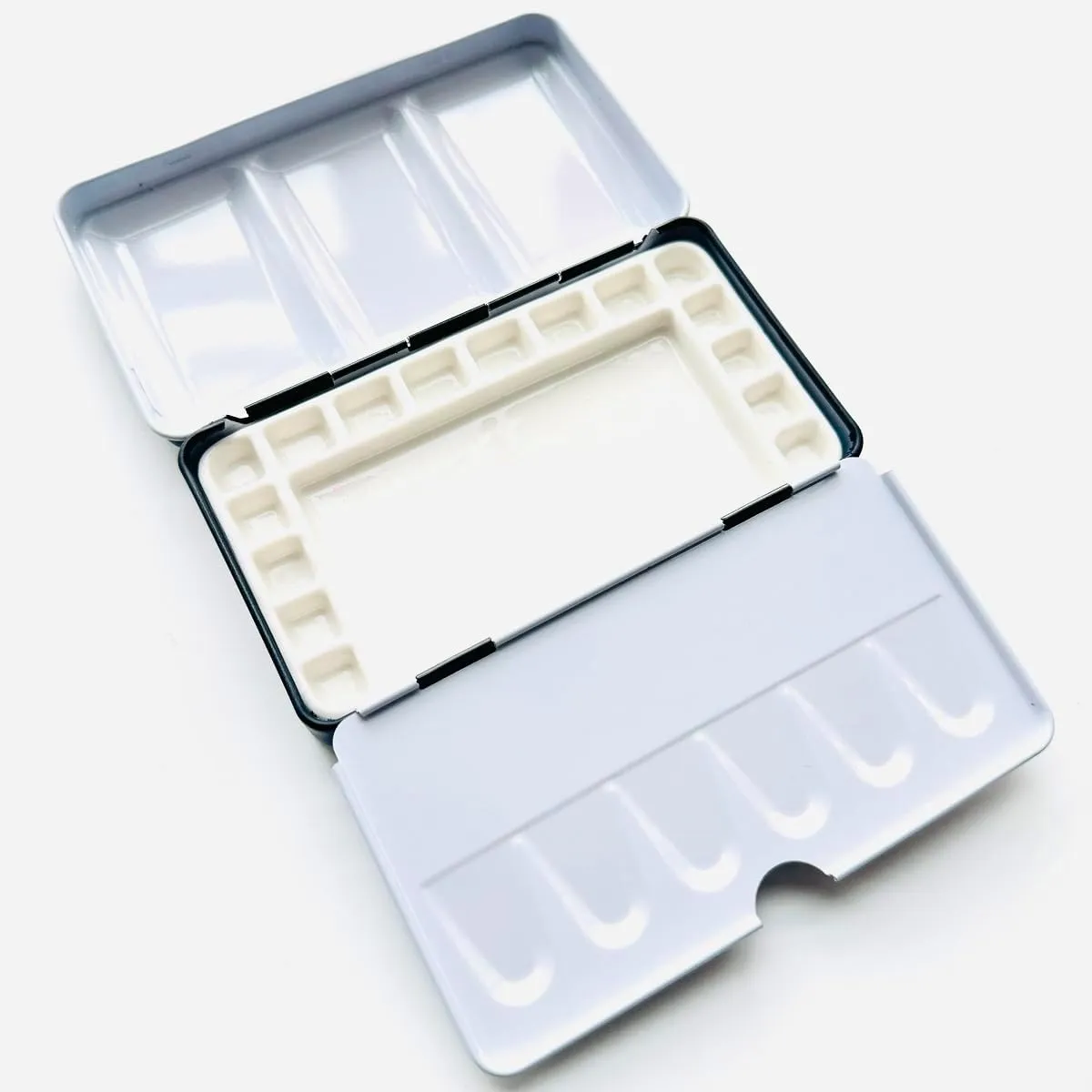 Travel Watercolor Palette,Portable Ceramic Palette 16 Well,Empty Paint Palette,Small Travel Metal Paint Boxwith Porcelain Palette (16Well)
