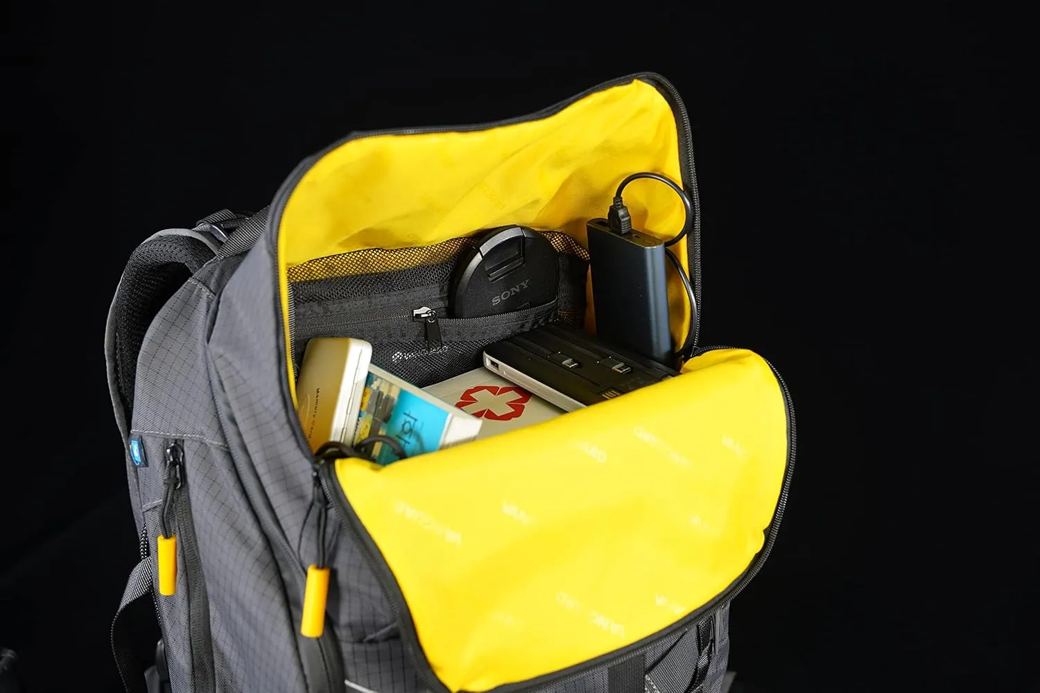 Vanguard VEO Active 53 Camera Backpack, Gray